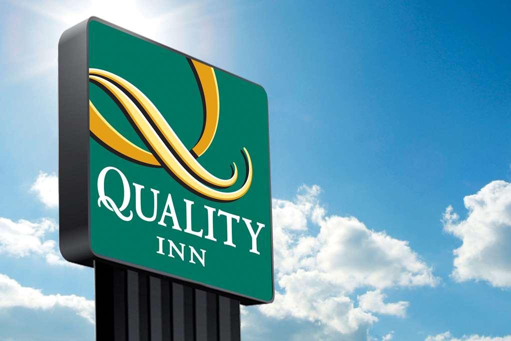 Quality Inn Lexington -Horse Park المظهر الخارجي الصورة