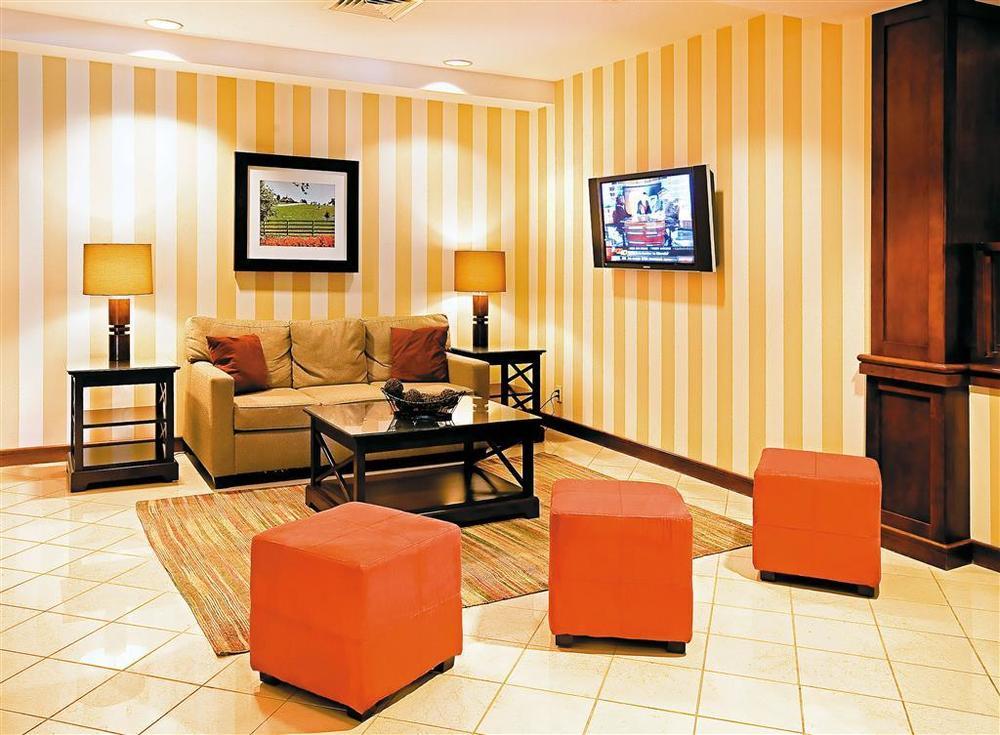 Quality Inn Lexington -Horse Park المظهر الداخلي الصورة