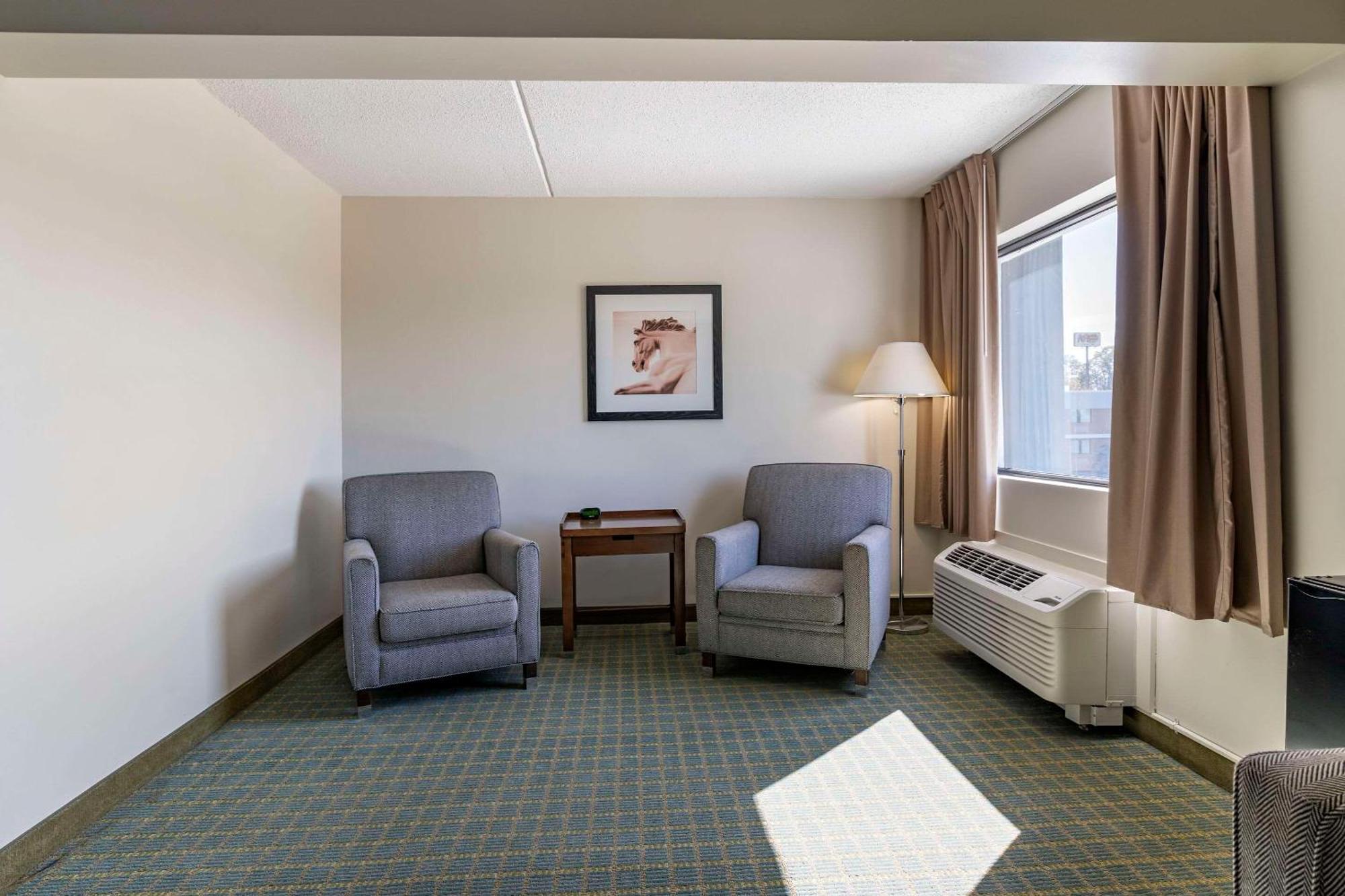 Quality Inn Lexington -Horse Park المظهر الخارجي الصورة