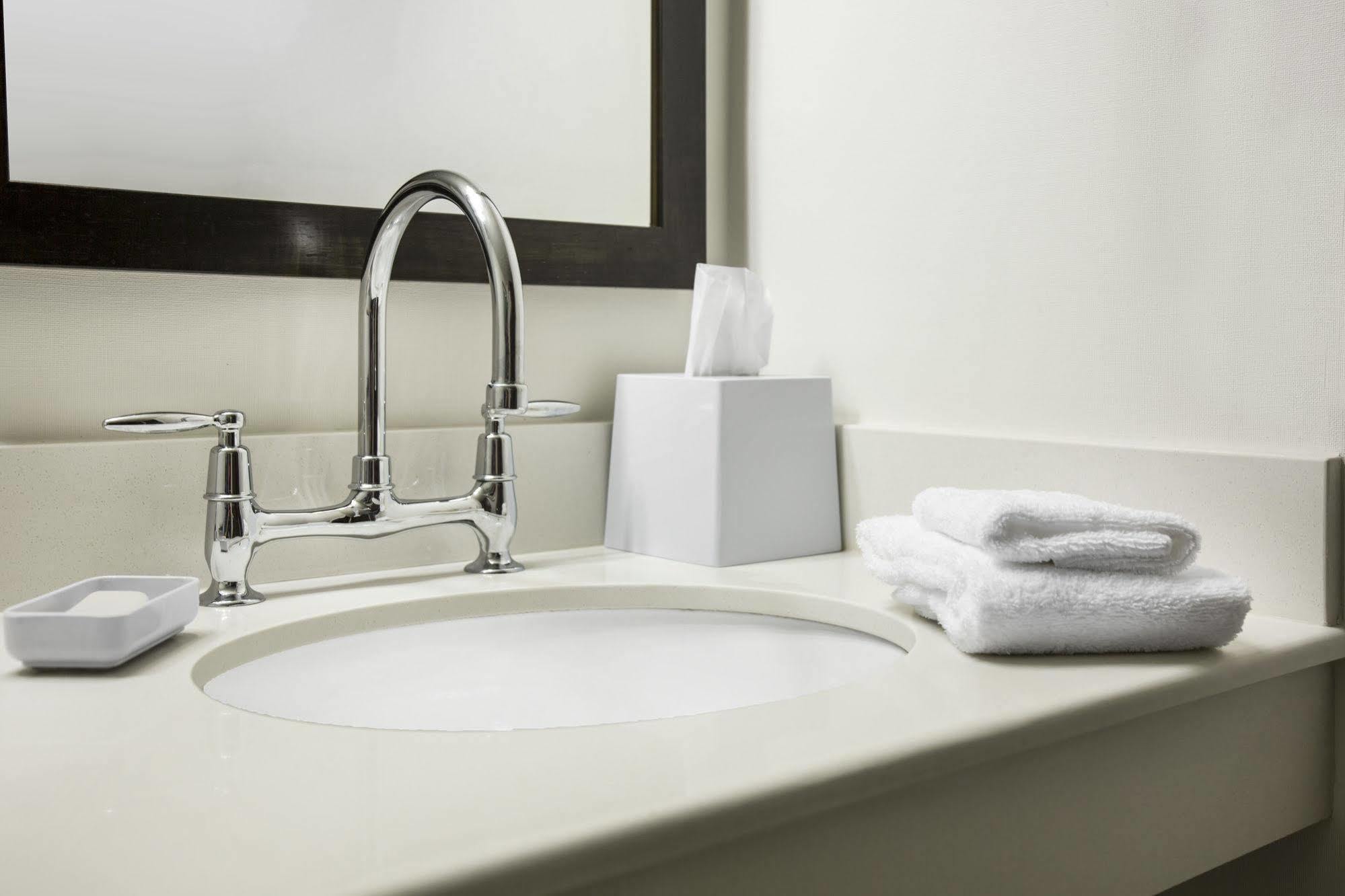 Quality Inn Lexington -Horse Park المظهر الخارجي الصورة